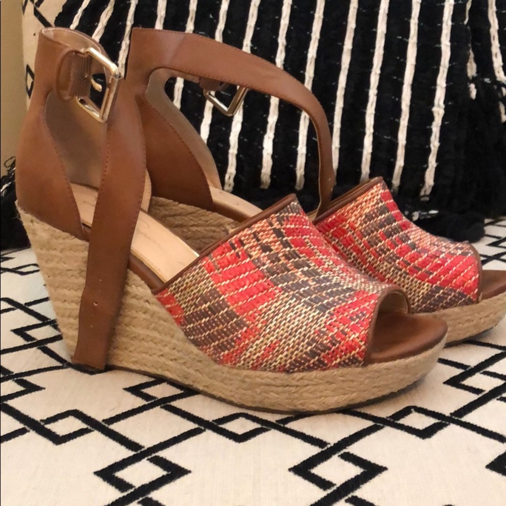 Jessica Simpson wedges